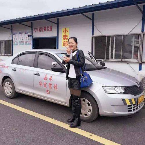 南宁最美女教练学车（南宁木教练）